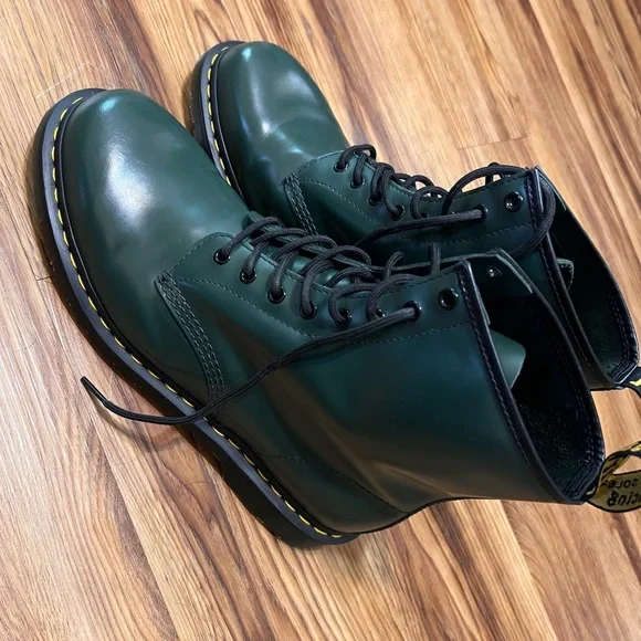 NWOB-Dr. Martens 1460 Smooth Leather Lace Up Boots Mens Green 11822207 Size 12 - Picture 3 of 7